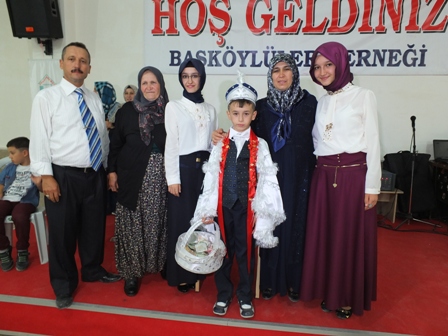 Ahmet Akarsu oğlunu sünnet ettirdi