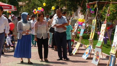 Ereğli’de el sanatları ve resim sergisi açıldı