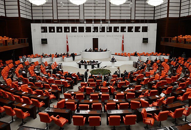 Meclis 12. Cumhurbaşkanı Erdoğan'ı bekliyor