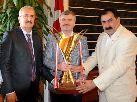 Spor camiasından Başkan Akyürek'e teşekkür ziyareti