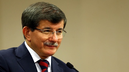 Davutoğlu'nın Halası ve Ablası Karar Açıklandığında Gözyaşı Döktü