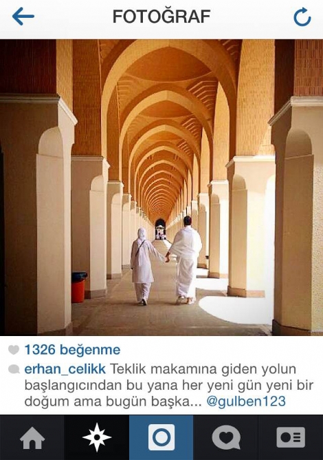 Gülben Ergen ile Erhan Çelik Umrede bile el ele