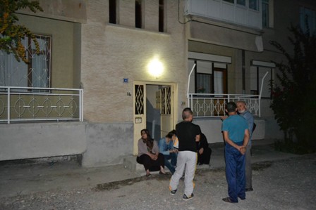 Hırsız dolaptaki eşyaları da çaldı