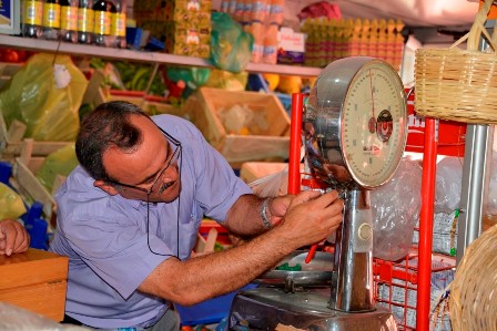 Meram’da ölçü ve tartı aletleri denetleniyor