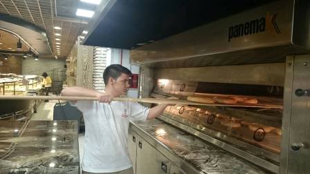 Baba mesleğini öğreniyor