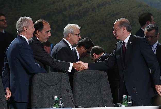 Suriye ve Irak'ta kararlı adımlar atılmalı