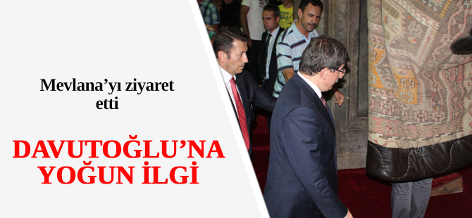 Davutoğlu'na vatandaşlardan yoğun ilgi