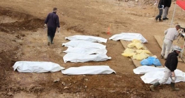 Musul'da toplu mezarlar bulundu