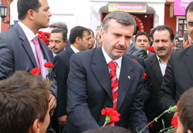 Hanımlar Lokali konserle açıldı