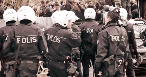 Bin başpolisin rütbesi sökülecek