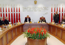 YAŞ'ta Abdullah Gül MANEVRASI