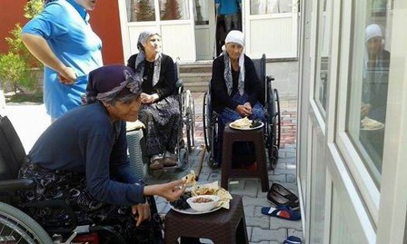 Kulu Yaşlı Yaşam Merkezi Sakinlerine Sac Böreği İkramı