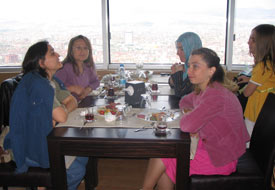 Hemşireler anneler gününü kutladı
