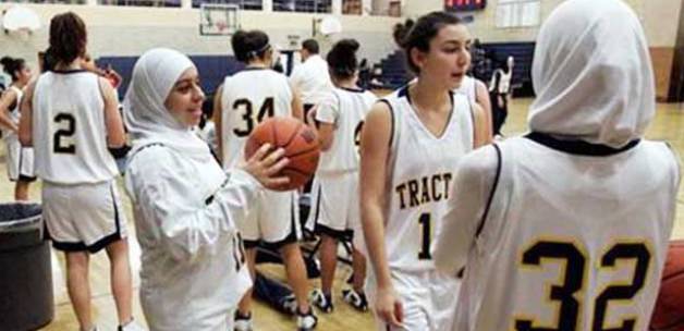 Başörtüsü basketbolda da serbest