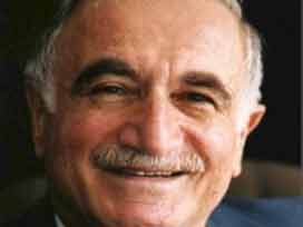 Yekta Güngör Özden AJANMIŞ