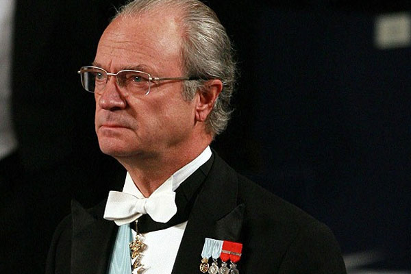 Kralı trafik kazası geçirdi