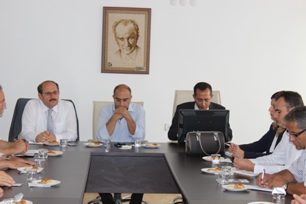 Karapınar'da Aydoğanlar Meslek Yüksekokulu'na destek toplantısı