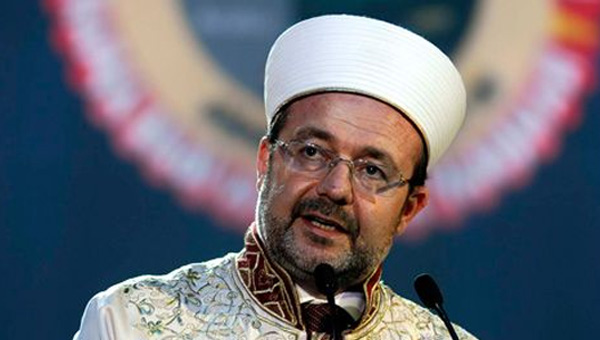 Diyanet İşleri Başkanı Mehmet Görmez'den 'Zorunlu Din Dersi' Açıklaması