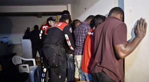 15 bin polisle suçlunun kapısına dayanıldı?