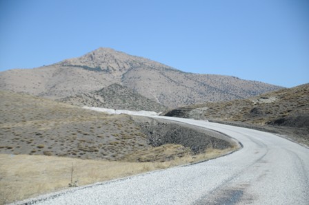 Halkapınar'da yol çalışmaları
