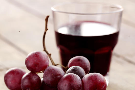 Her gün bir bardak üzüm suyu iyi gelir! Mutlaka için!!!