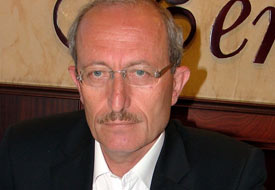 Sigara içen vekillere 62 YTL ceza