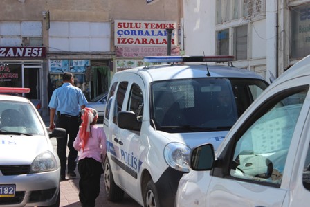 Hırsızlık şüphelisi kadın suçüstü yakalandı