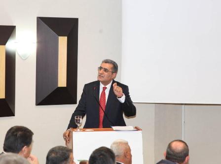 Konuk; Yenilenmezseniz yenilirsiniz