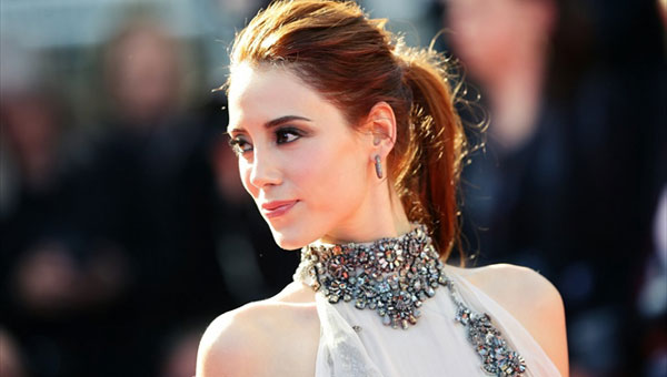 Ünlü oyuncunun kardeşine silahlı saldırı!