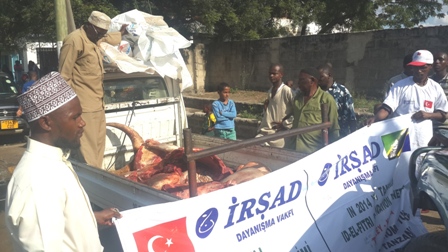 İrşad Vakfı Tanzanya'da kurban kesti