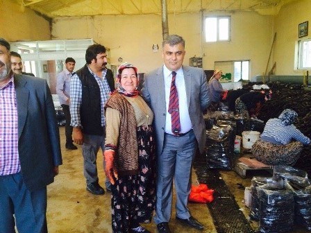 Başkan Özgüven’den Siyah Havuç İşçilerine Ziyaret