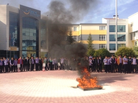 Büyükkoyuncu'da Tatbikatlı Yangın Eğitimi