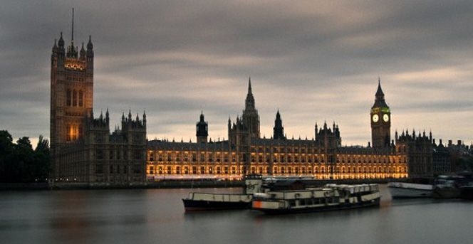 İngiltere Filistin'i Devlet Olarak Tanıdı