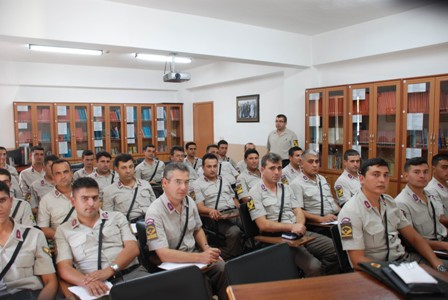 Jandarma personeline kurs