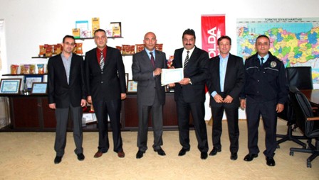 GOLDA’ya Valilik ve Emniyetten plaket ve teşekkür