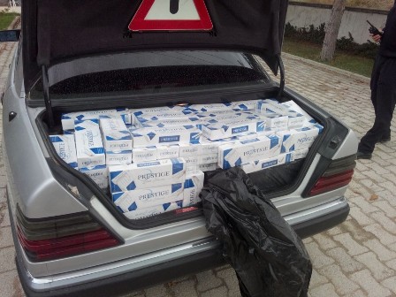 Ilgın'da 6 bin 900 paket kaçak sigara ele geçirildi