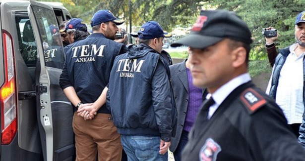 Paralel 5 polise tutuklama talebi