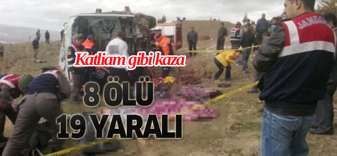 Öğrenci otobüsü uçuruma yuvarlandı: 8 ölü