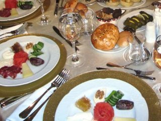 İptal edilen resepsiyonun yemekleri boşa gitmeyecek