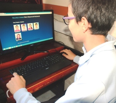 S. Aymaz Öğrencileri Başkanlarını Elektronik Oyla Seçti