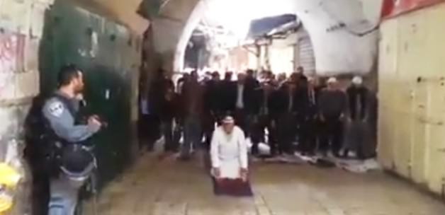 Tam secdeye gittiği anda saldırdılar!