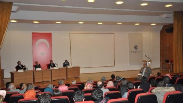 Konya'da Aliya İzzet Begoviç Konulu Panel
