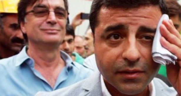 Selahattin Demirtaş'a uçakta sert tepki