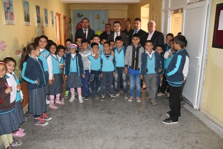 Kaymakam okulları inceledi