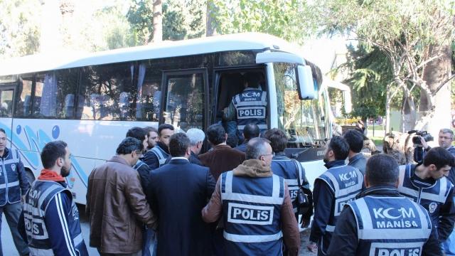8 İlde Emniyet'e Operasyon: 17 Polis Gözaltında