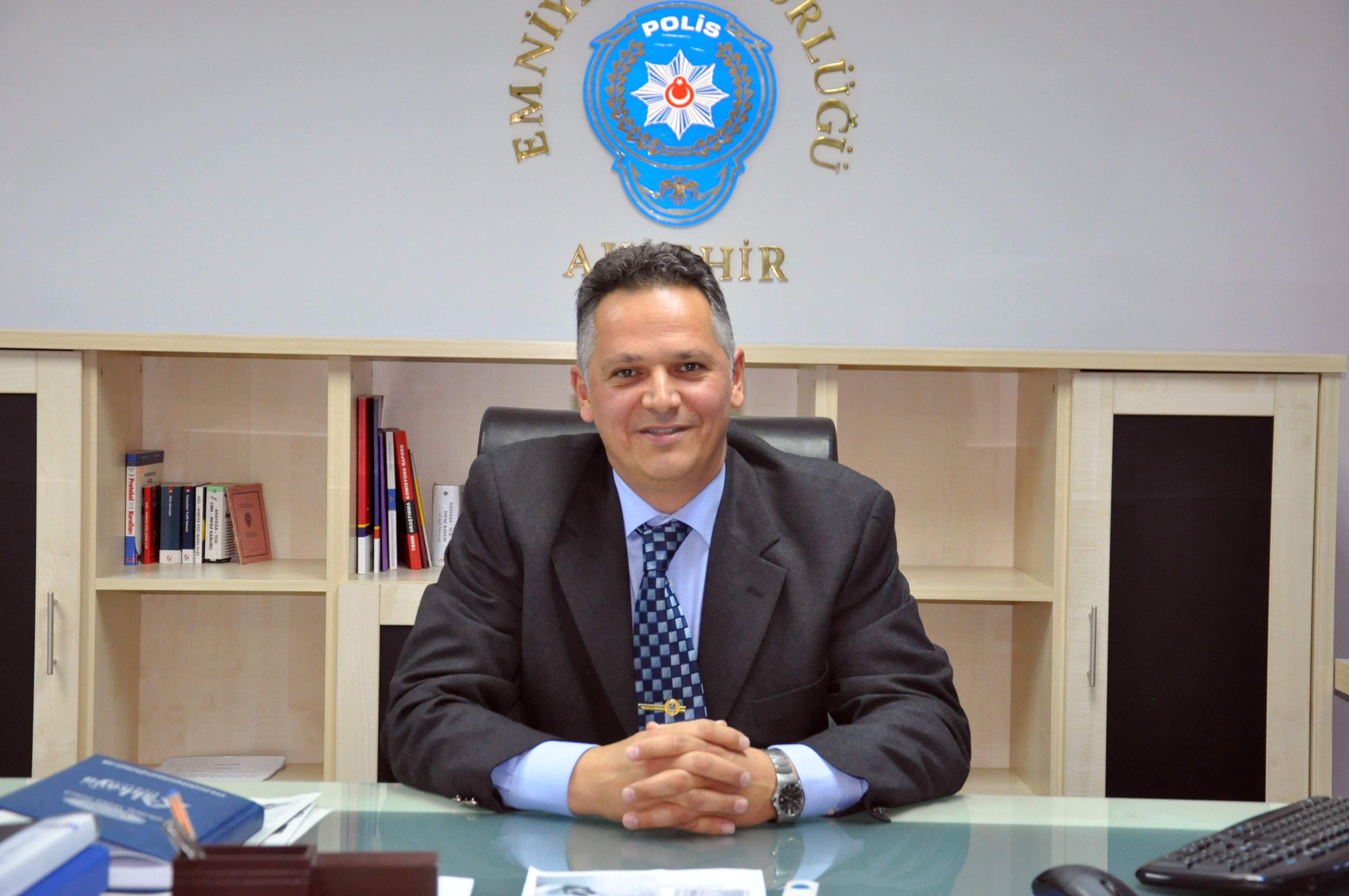 Çelik görevine başladı