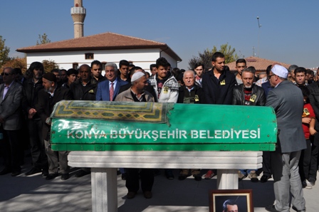 Yücel Akın vefat etti