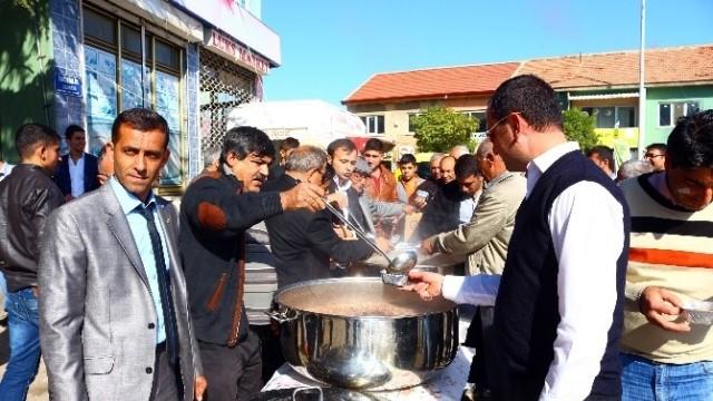 2 Bin Kişiye Aşure Dağıtıldı
