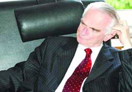 Sav, espri konusu oldu