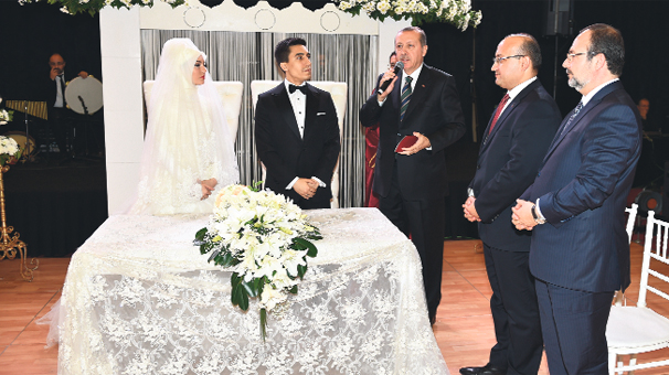 Hakan Fidan'ın oğlu Halid Fidan, Beyza Erdoğan’la evlendi